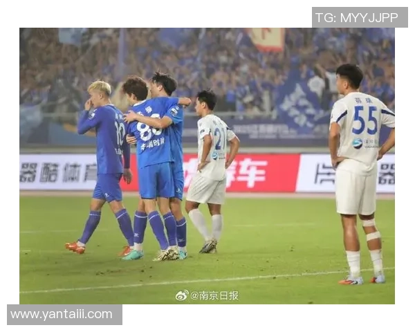 南京足球队战术变革引发热议球迷期待新赛季表现提升